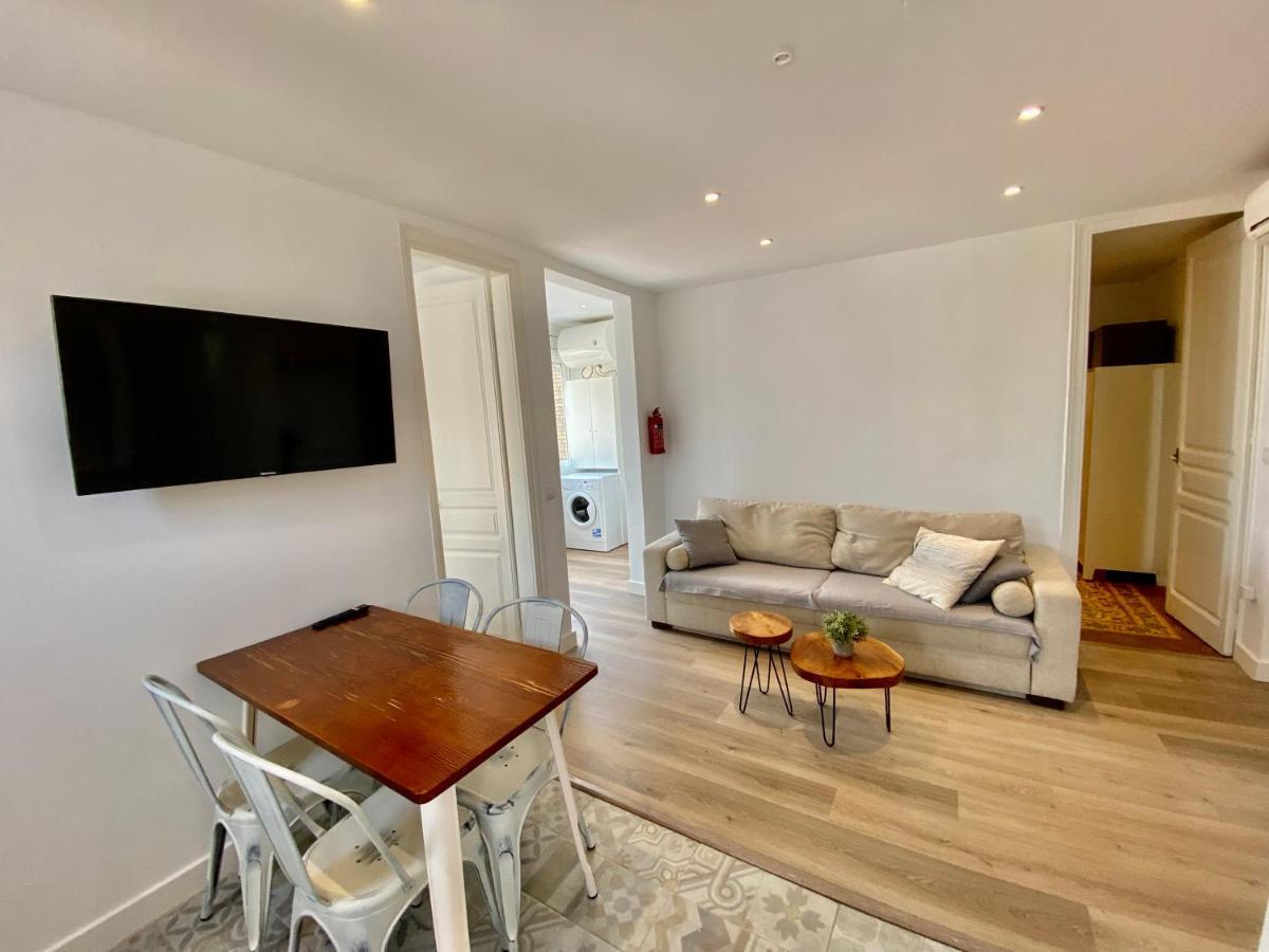 Suite Apartment Anselm Barcelona Курналя-да-Любрагат Екстер'єр фото