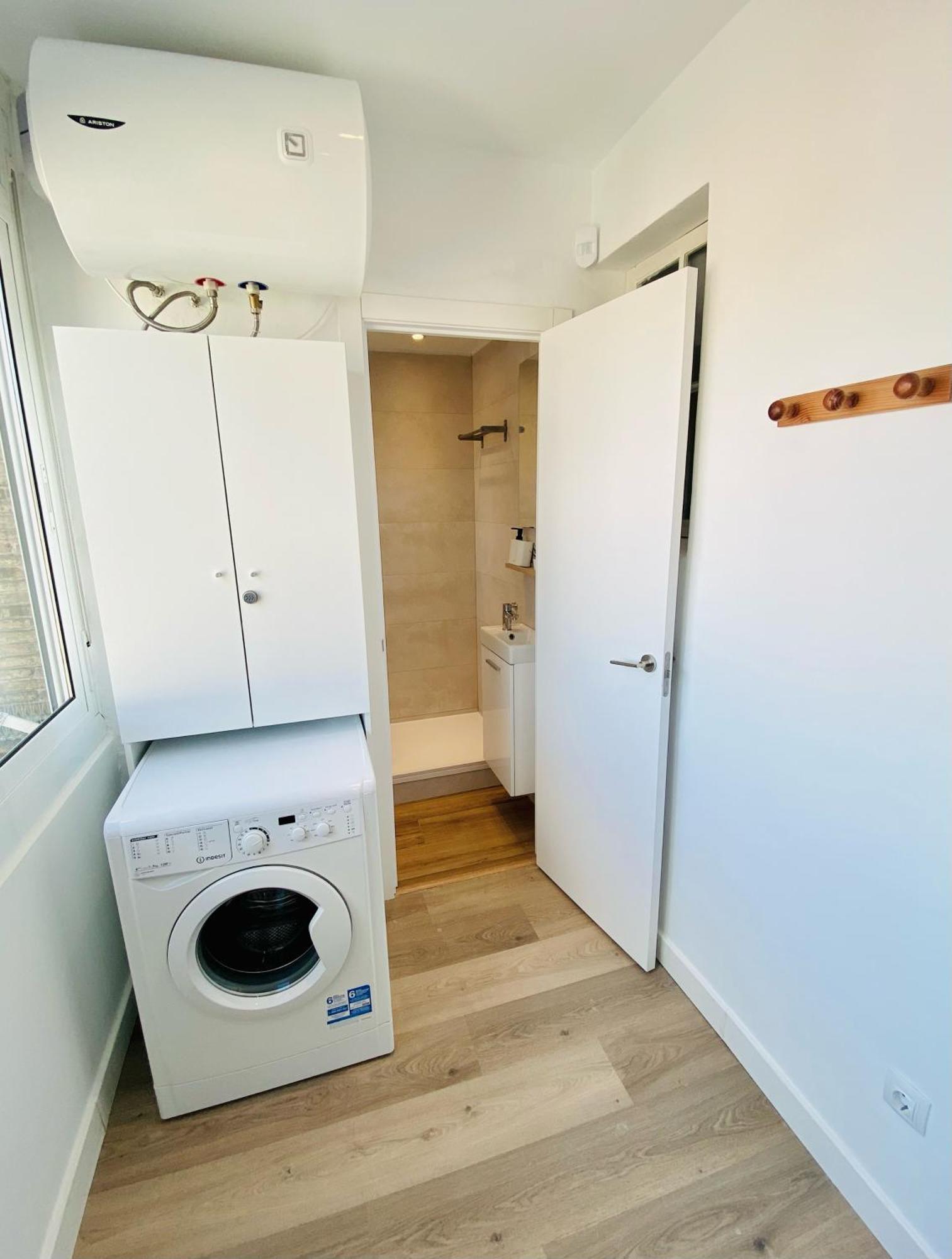 Suite Apartment Anselm Barcelona Курналя-да-Любрагат Екстер'єр фото